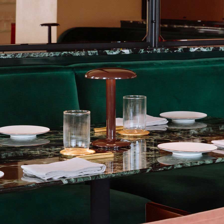 GUSTAVE テーブルライト ラッカーレッドブラウン