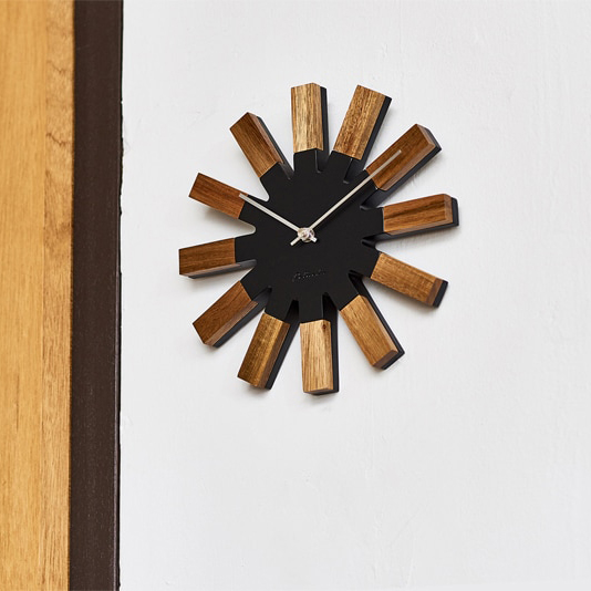 インターフォルム Wielko ヴィエルコ ウォールクロック　針のカチコチ音が気にならない連続秒針スイーブメント