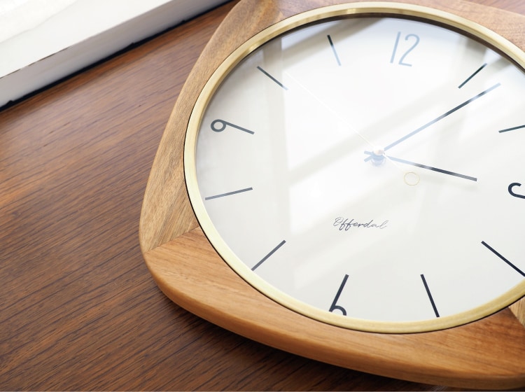 インターフォルム Mauritz マウリッツ ウォールクロック　針のカチコチ音が気にならない連続秒針スイーブメント