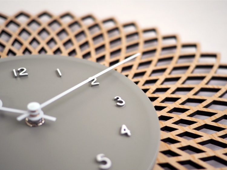 インターフォルム Kuschel クシェル ウォールクロック　針のカチコチ音が気にならない連続秒針スイーブメント