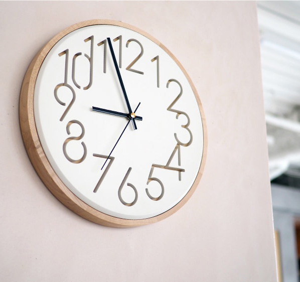 インターフォルム Nokka ノッカ ウォールクロック　針のカチコチ音が気にならない連続秒針スイーブメント