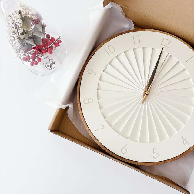 インターフォルム Ludvika ルドヴィーカ ウォールクロック　針のカチコチ音が気にならない連続秒針スイーブメント