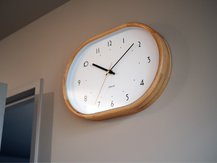 インターフォルム Mutka ムトゥカ ウォールクロック　針のカチコチ音が気にならない連続秒針スイーブメント