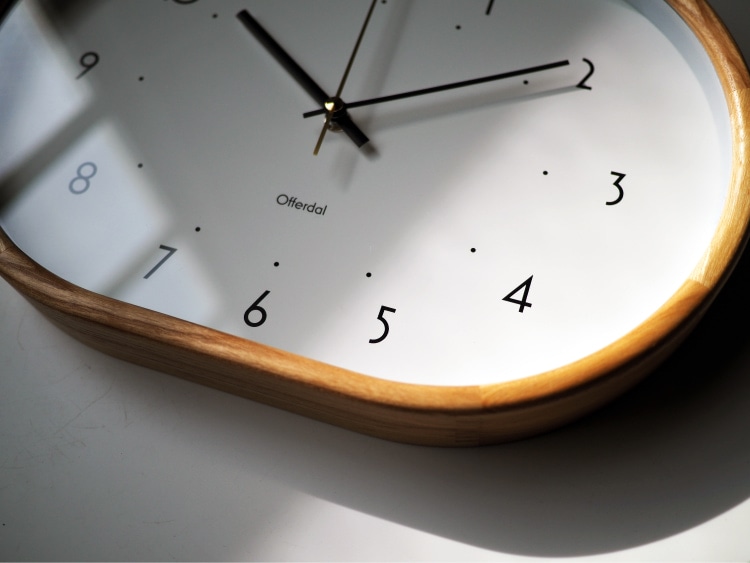 インターフォルム Mutka ムトゥカ ウォールクロック　針のカチコチ音が気にならない連続秒針スイーブメント