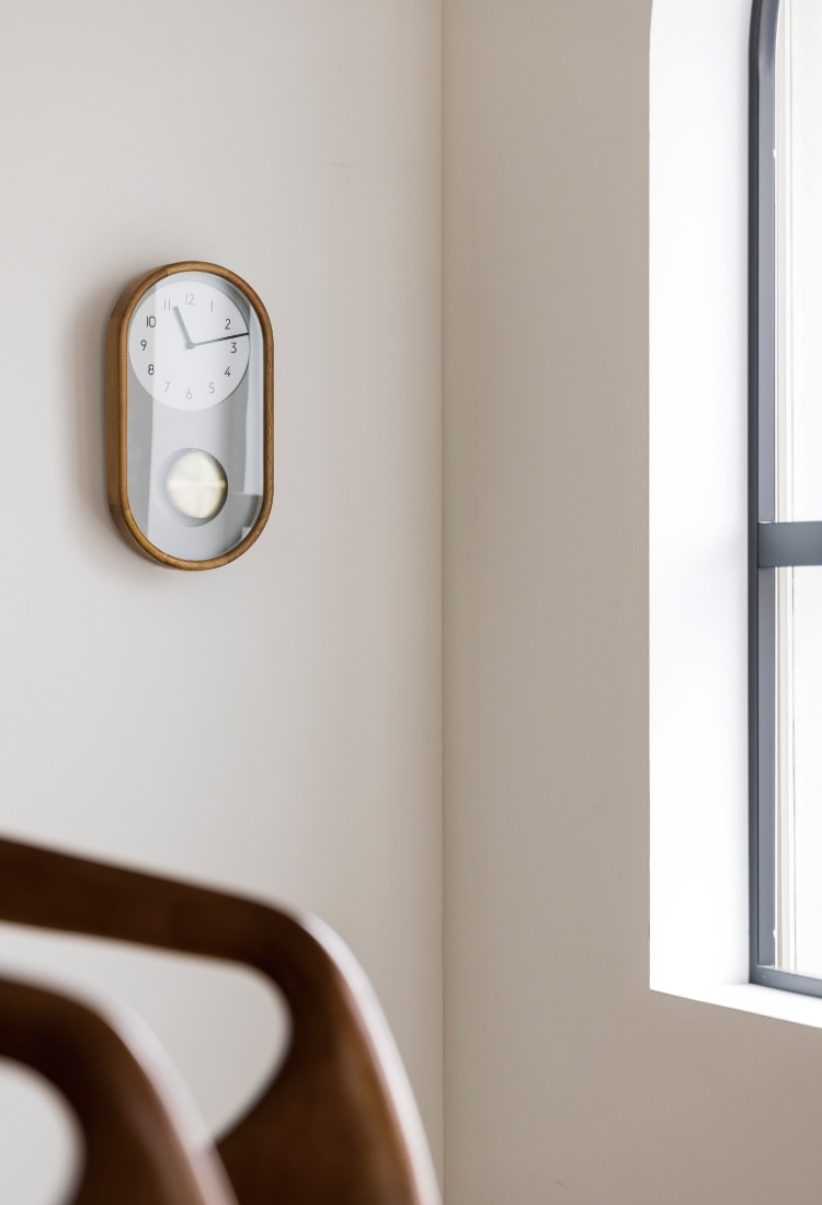 インターフォルム Tikanen ティーカネン ウォールクロック　針のカチコチ音が気にならない連続秒針スイーブメント