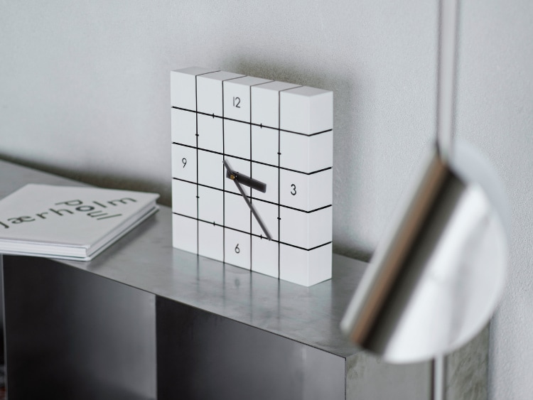 インターフォルム Kaavio カーヴィオ ウォールクロック　針のカチコチ音が気にならない連続秒針スイーブメント