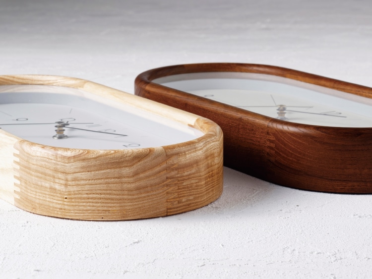 インターフォルム Curva クルヴァ ウォールクロック　針のカチコチ音が気にならない連続秒針スイーブメント