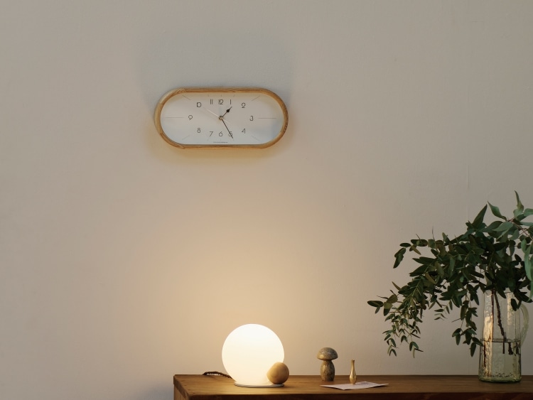 インターフォルム Curva クルヴァ ウォールクロック　針のカチコチ音が気にならない連続秒針スイーブメント