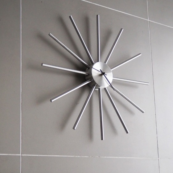 インターフォルム Usine ユジーヌ ウォールクロック　針のカチコチ音が気にならない連続秒針スイーブメント