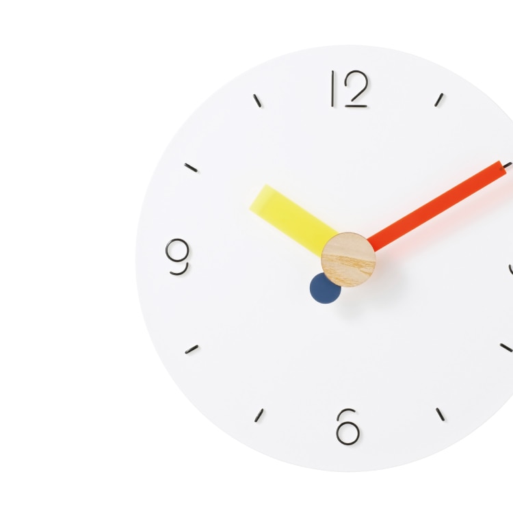 インターフォルム Korpi コルピ ウォールクロック　針のカチコチ音が気にならない連続秒針スイーブメント