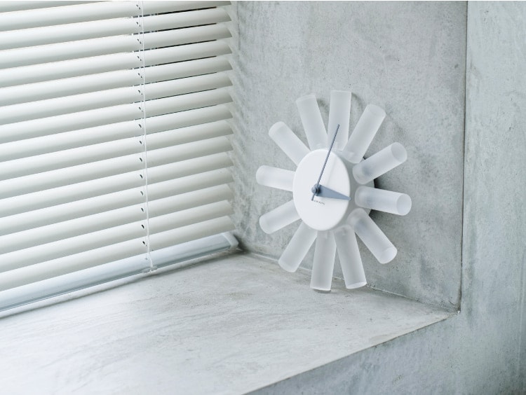 インターフォルム Viti ヴィティ ウォールクロック　針のカチコチ音が気にならない連続秒針スイーブメント