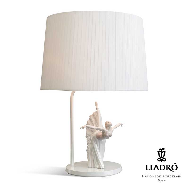 Lladro（リヤドロ） ジゼルのロマンス(ランプ)   lladro-01023043