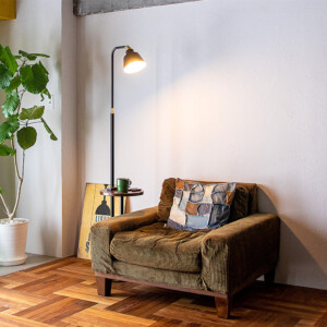 gram eight コーニッシュコラット サイドテーブル付フロアライト TC-1015KO